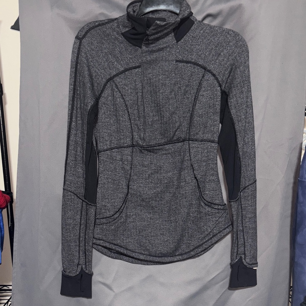 Lululemon pullover quarter zip Size 4
